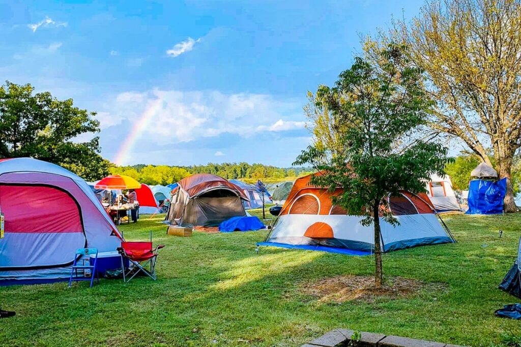 different types of tents that can be used to go camping