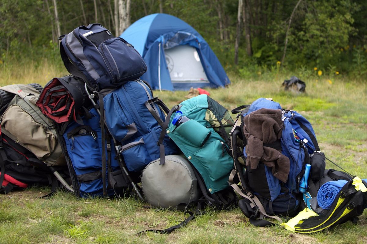 my tips for buying used camping gear and outdoor equipment